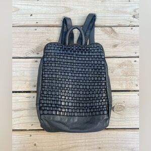 Vilencia Holland Emilia Genuine Leather Woven Backpack